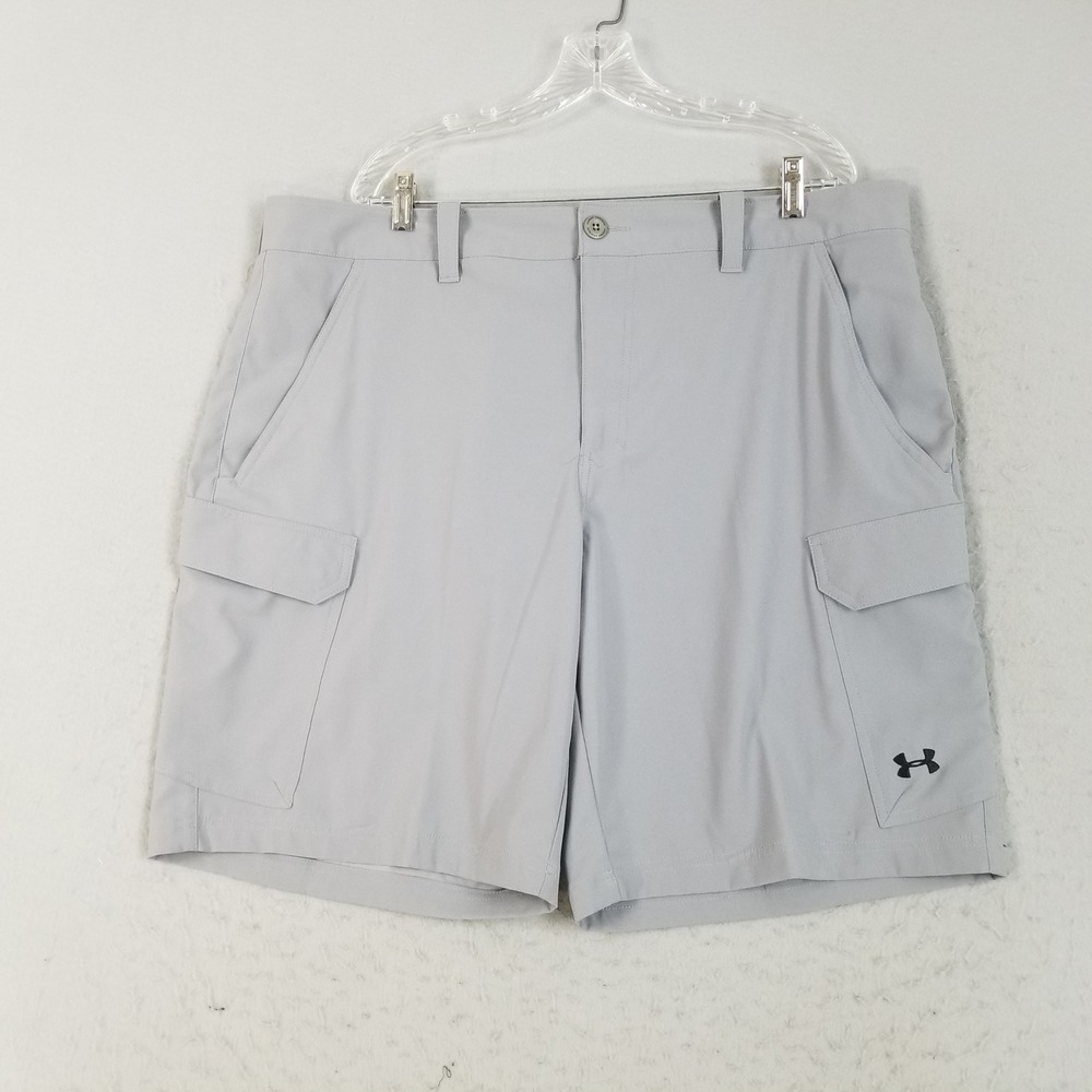Under Armour Shorts Mens 42 Gray HeatGear Loose Fit Cargo Athletic Performance